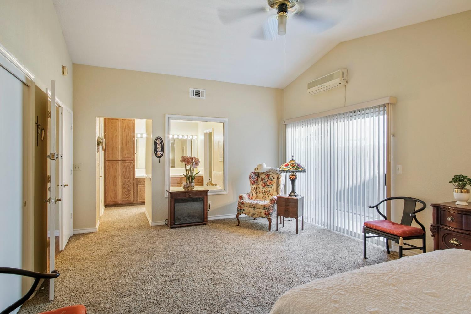 2185 Garden Circle Dr W, Manteca, CA 95336