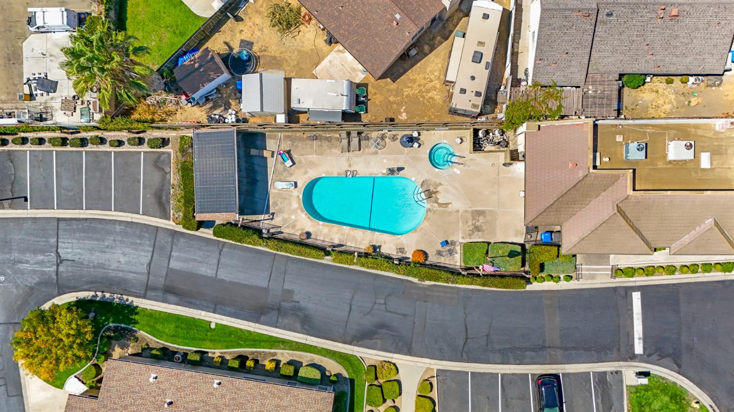 2185 Garden Circle Dr W, Manteca, CA 95336