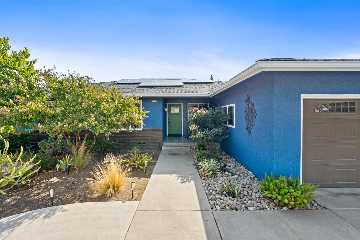 6776 N Woodrow Ave, Fresno, CA 93710