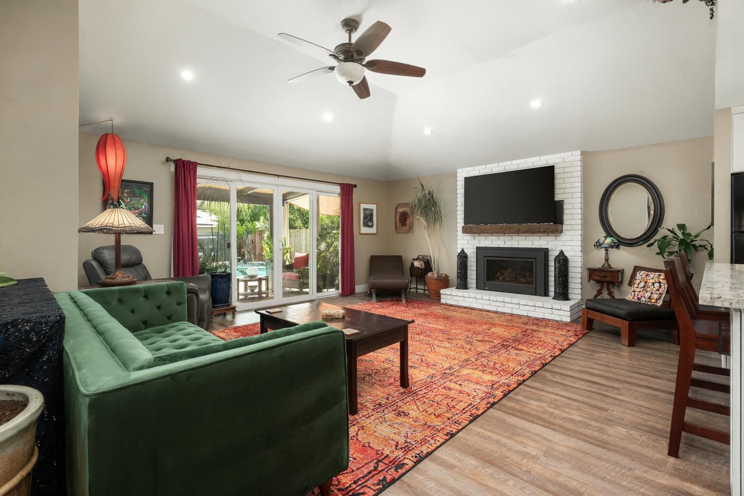 6776 N Woodrow Ave, Fresno, CA 93710