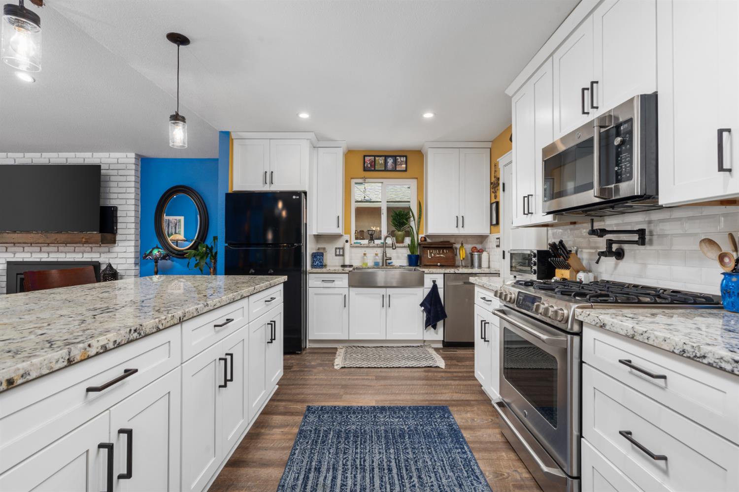 6776 N Woodrow Ave, Fresno, CA 93710