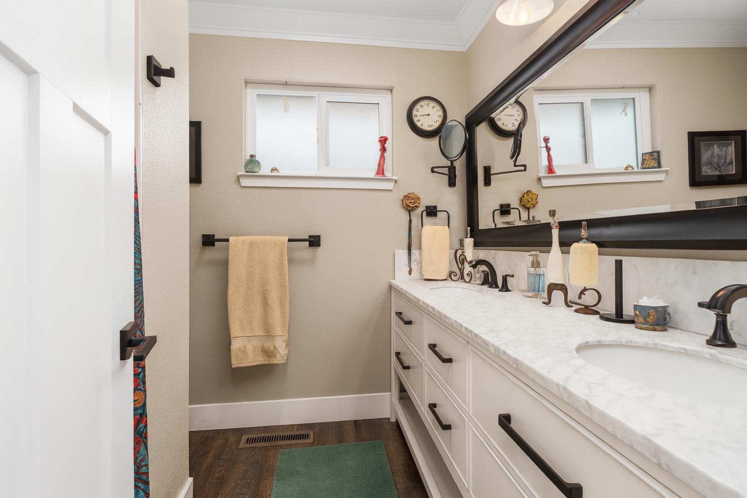 6776 N Woodrow Ave, Fresno, CA 93710