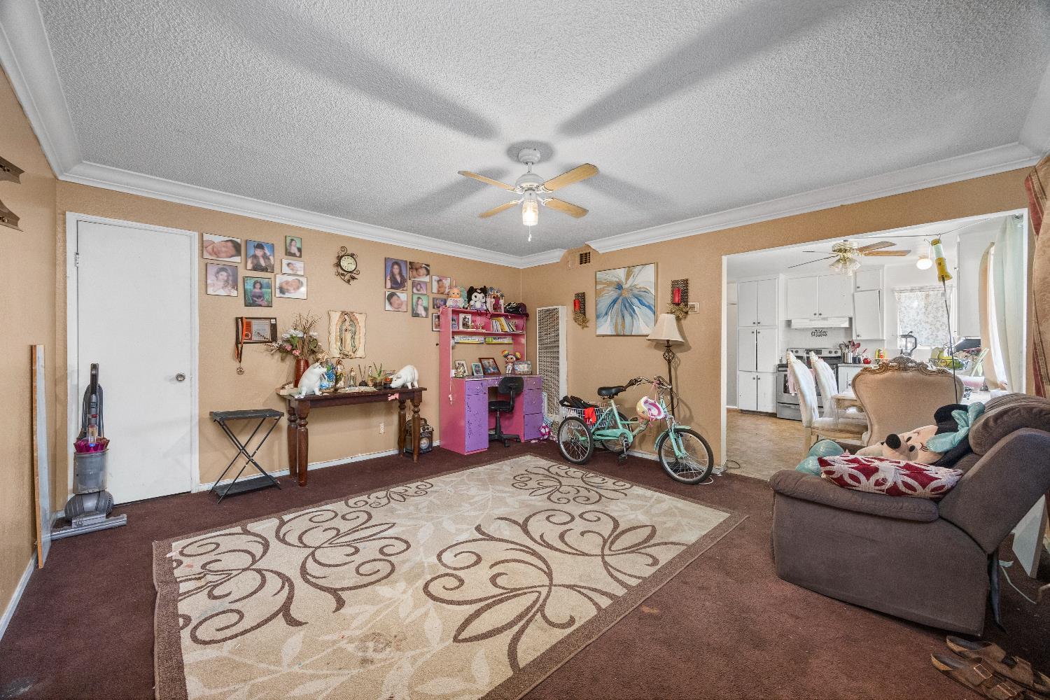 3626 E Lowe Ave, Fresno, CA 93702