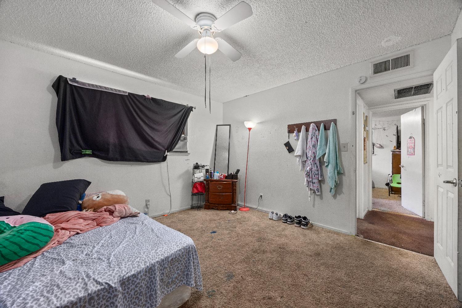 3626 E Lowe Ave, Fresno, CA 93702