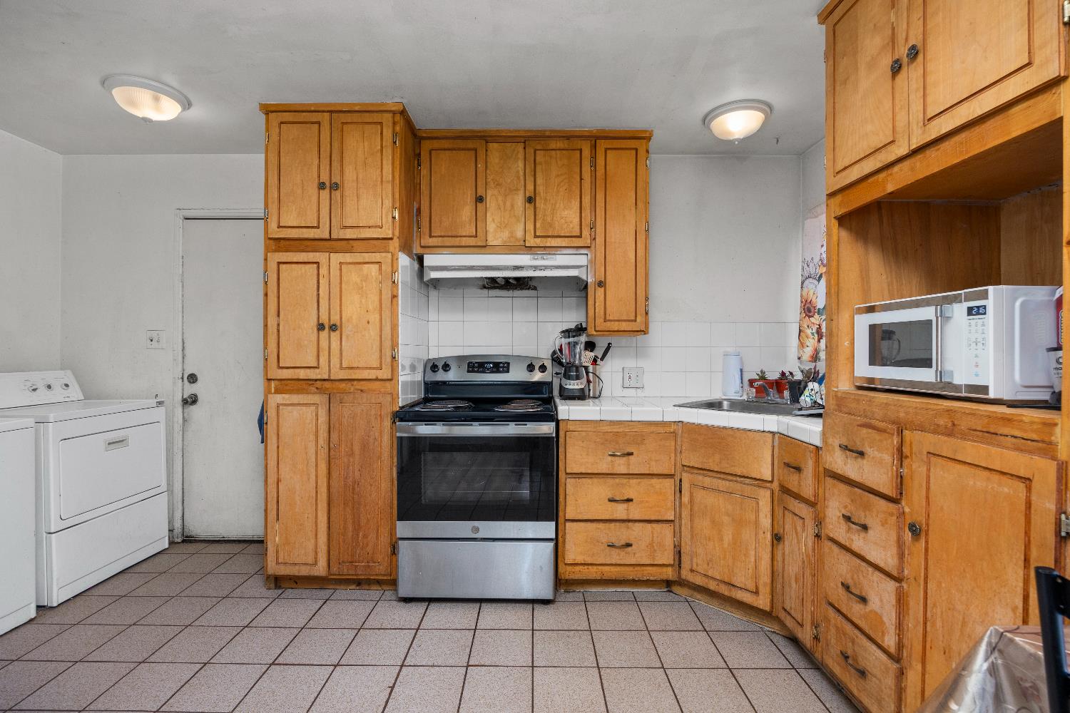 3626 E Lowe Ave, Fresno, CA 93702