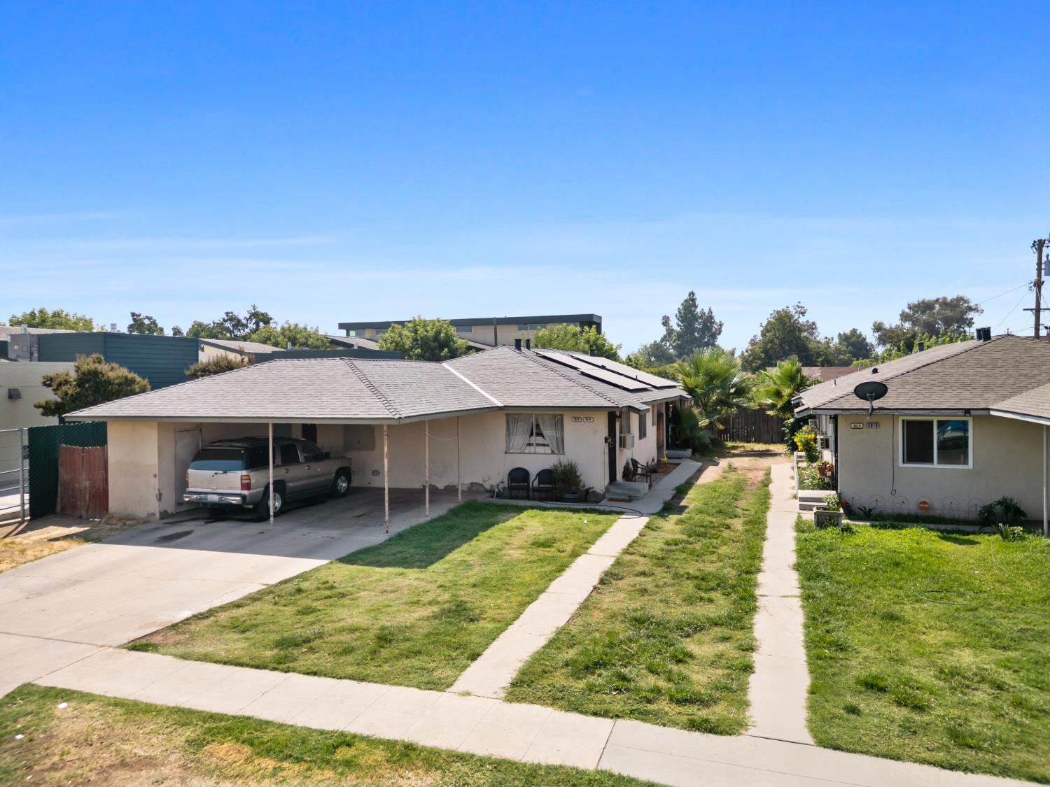 3626 E Lowe Ave, Fresno, CA 93702