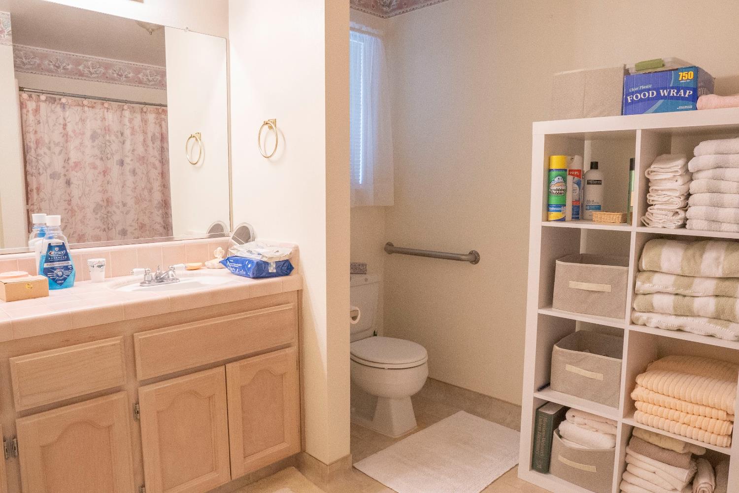 4229 W Palo Alto Ave, Fresno, CA 93722