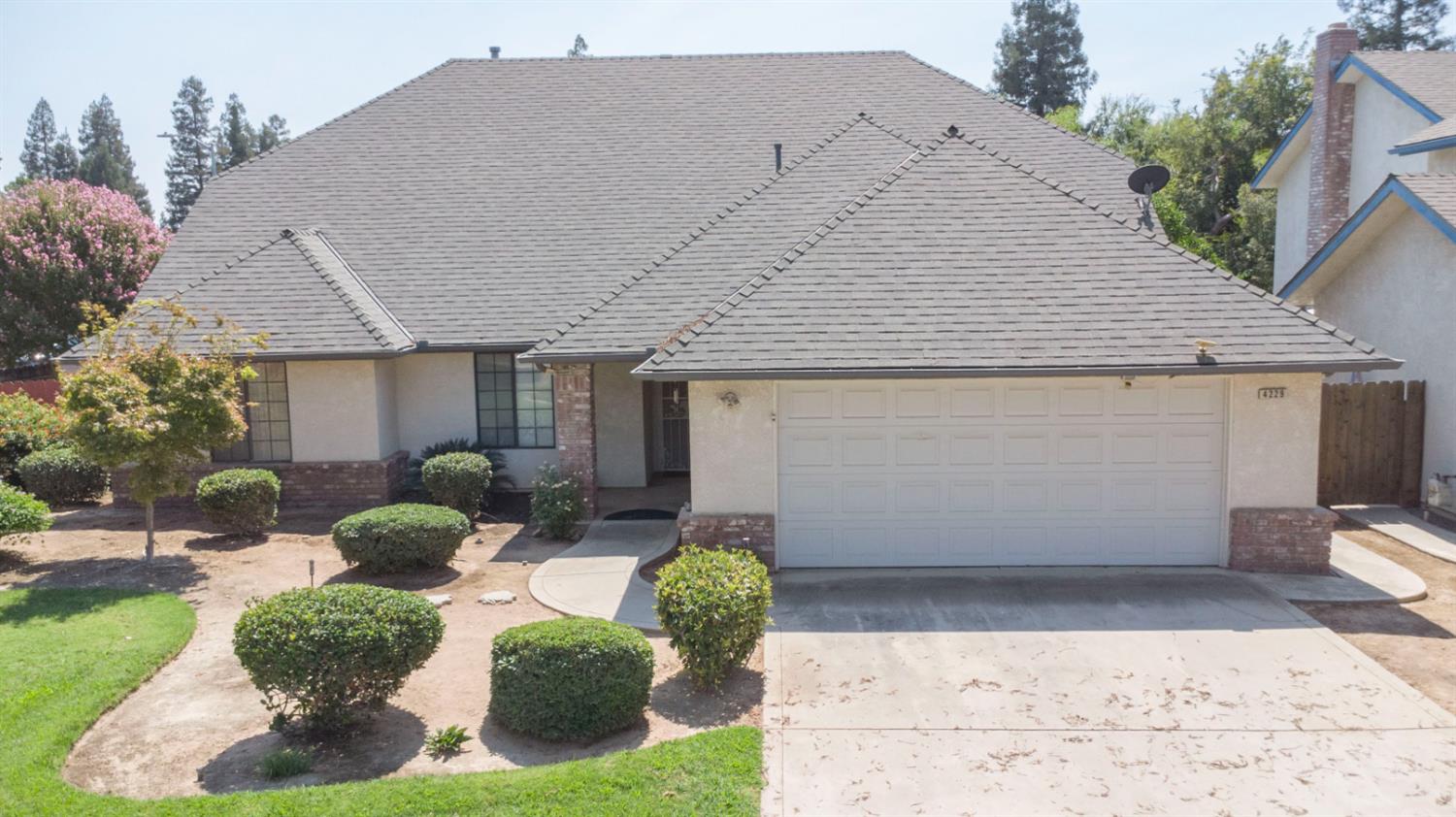 4229 W Palo Alto Ave, Fresno, CA 93722