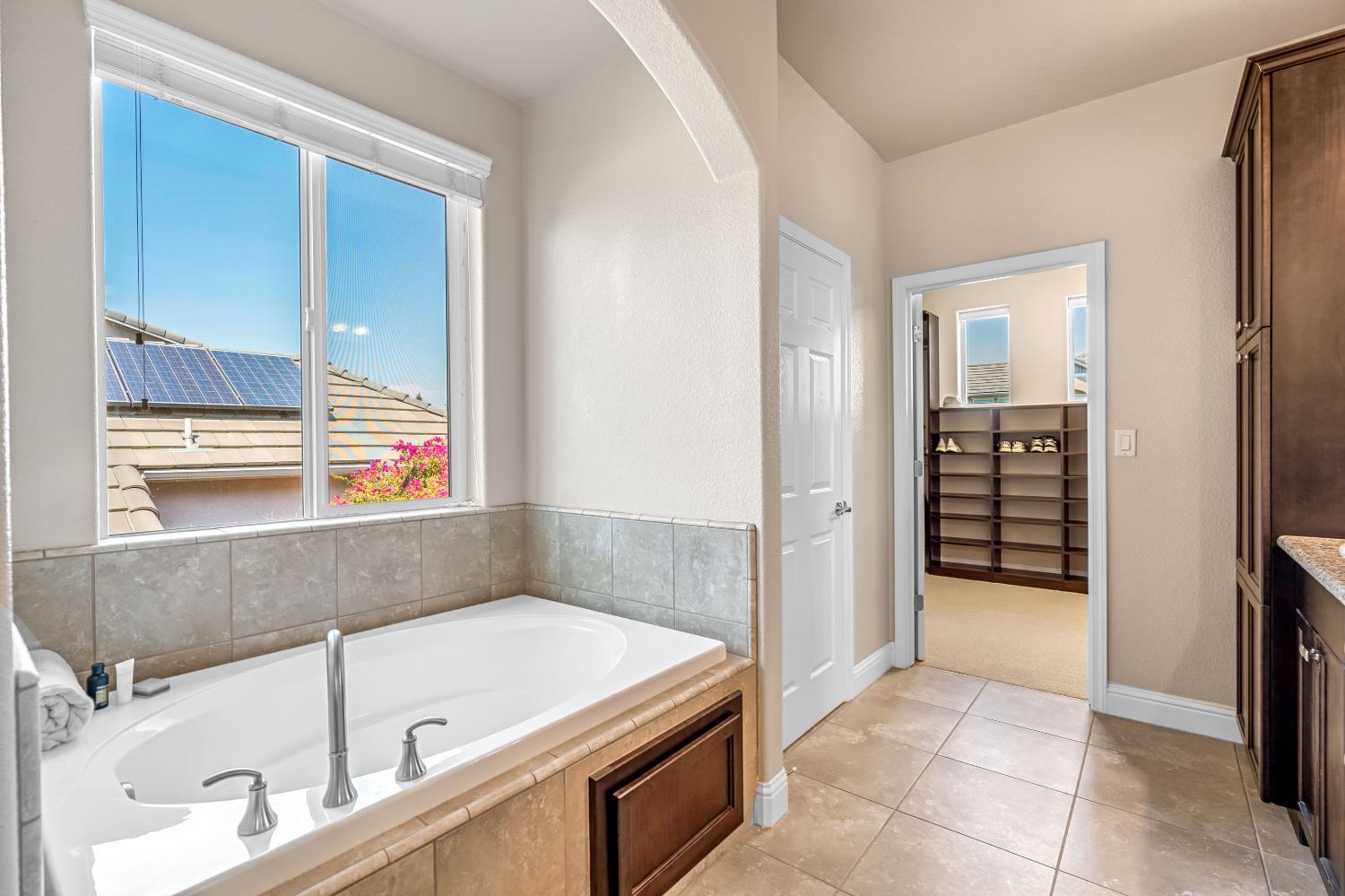 11333 N Garden Sage Ave, Fresno, CA 93730