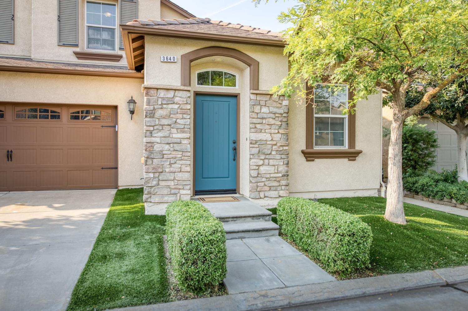 3640 Vermont Ln, Clovis, CA 93619