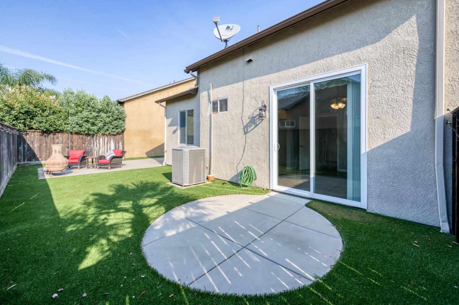 3640 Vermont Ln, Clovis, CA 93619