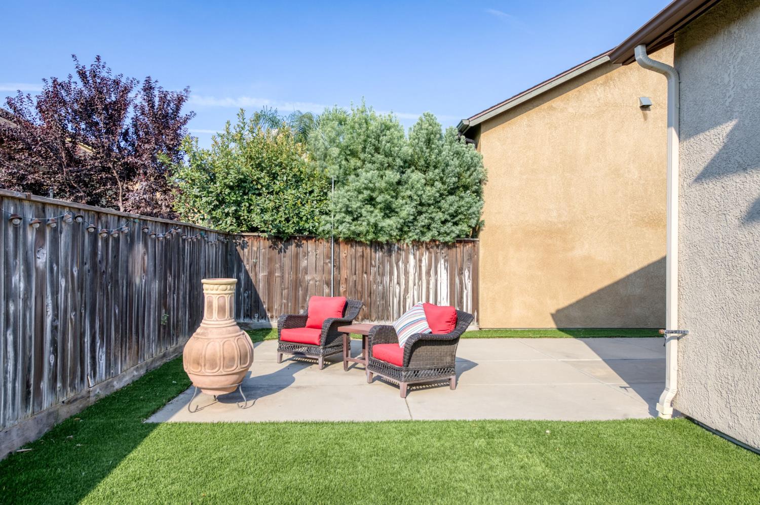 3640 Vermont Ln, Clovis, CA 93619