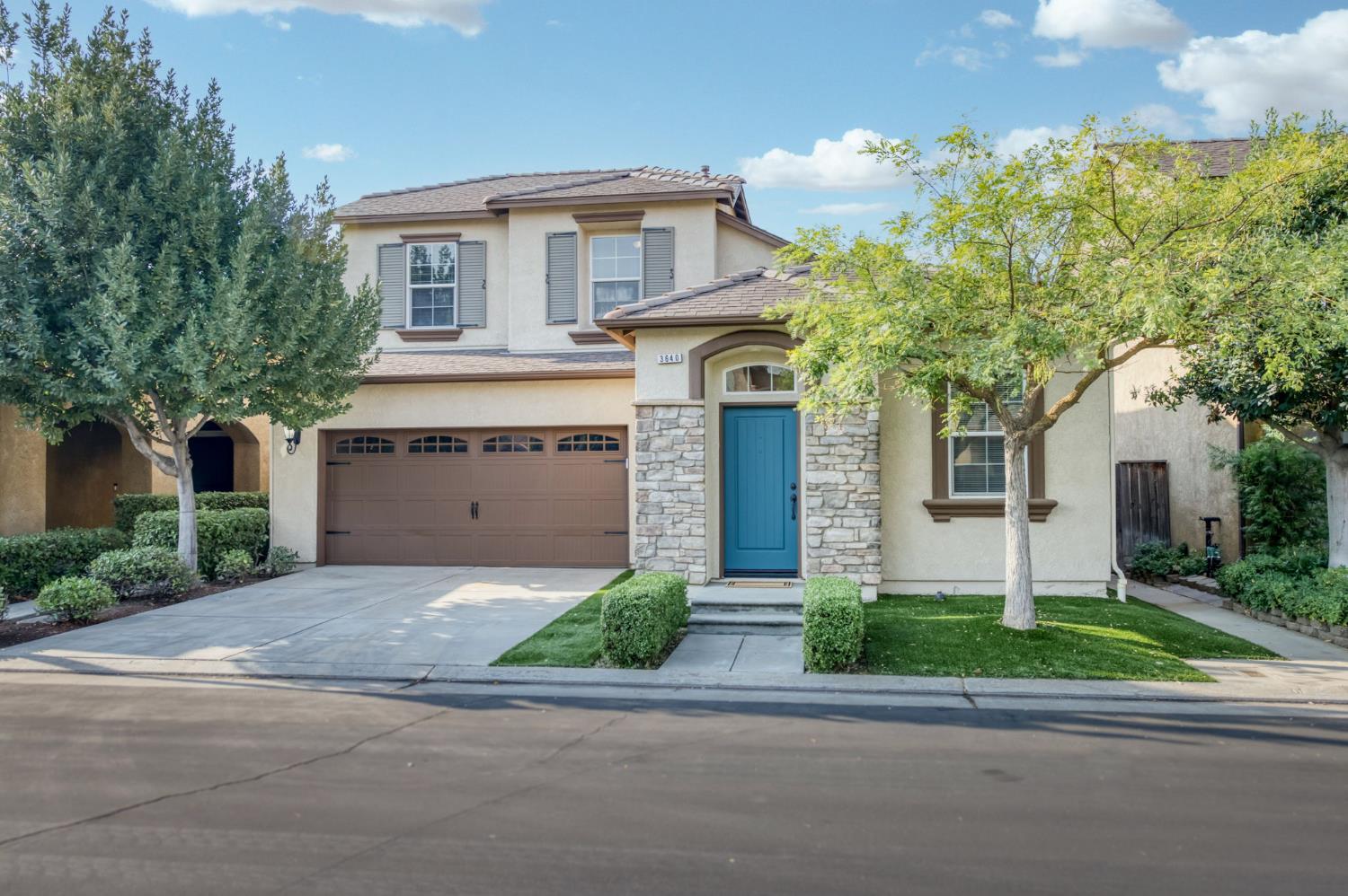3640 Vermont Ln, Clovis, CA 93619