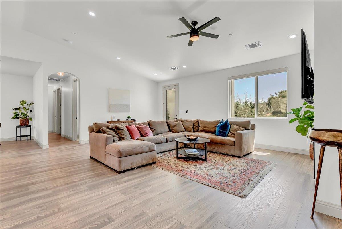 32588 Greene Dr, Springville, CA 93265