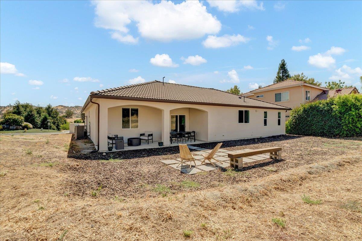 32588 Greene Dr, Springville, CA 93265