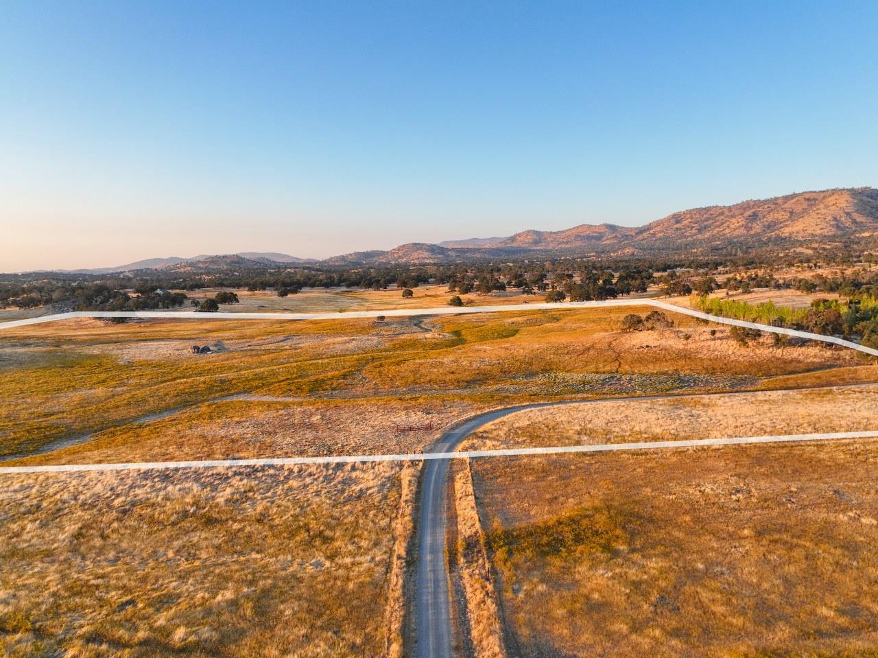 2553 Old Highway, Catheys Valley, CA 95306