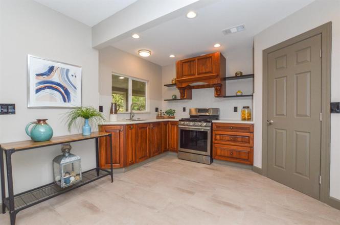 3171 Buckingham Ave, Clovis, CA 93619