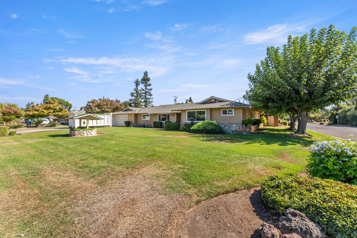 6259 E Liberty Ave, Fresno, CA 93727