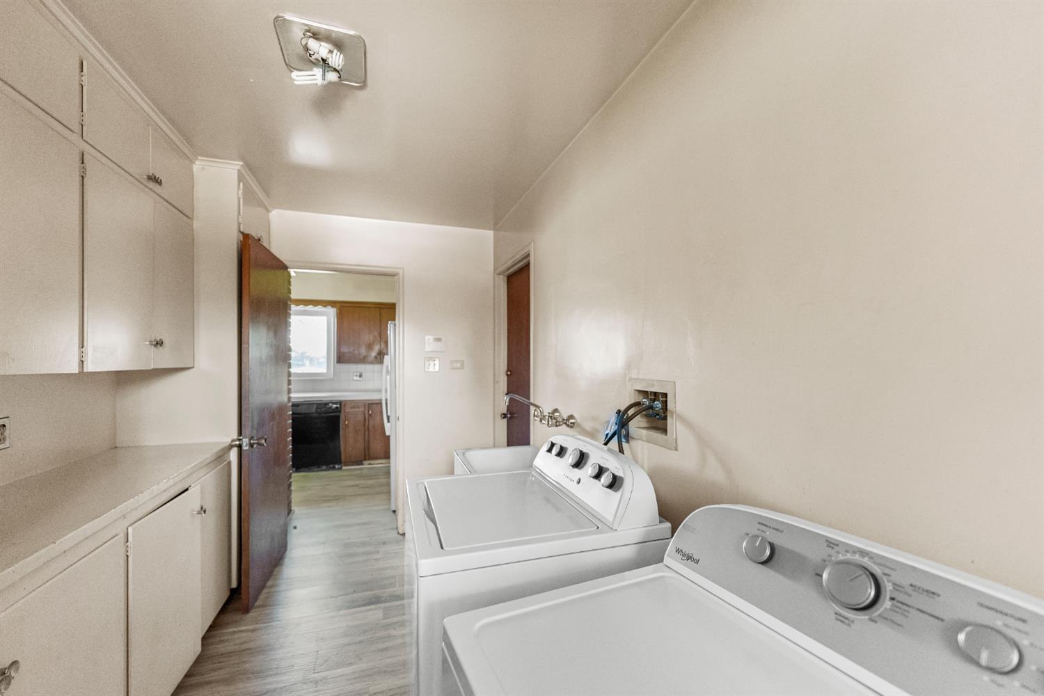 6259 E Liberty Ave, Fresno, CA 93727