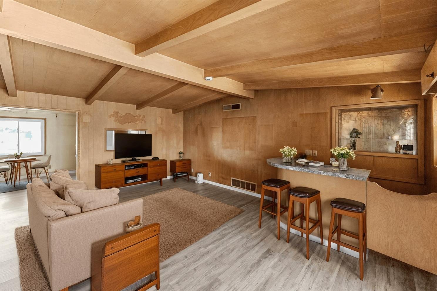 6259 E Liberty Ave, Fresno, CA 93727