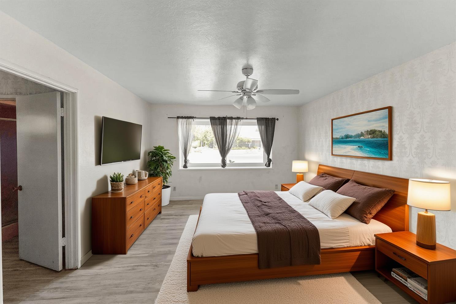 6259 E Liberty Ave, Fresno, CA 93727