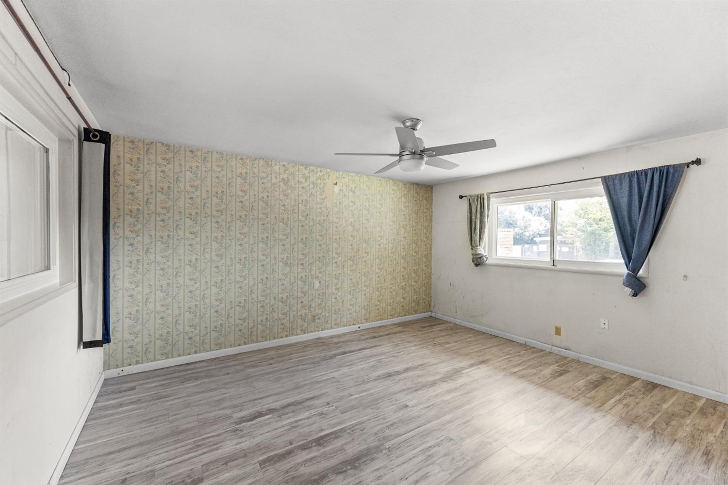 6259 E Liberty Ave, Fresno, CA 93727