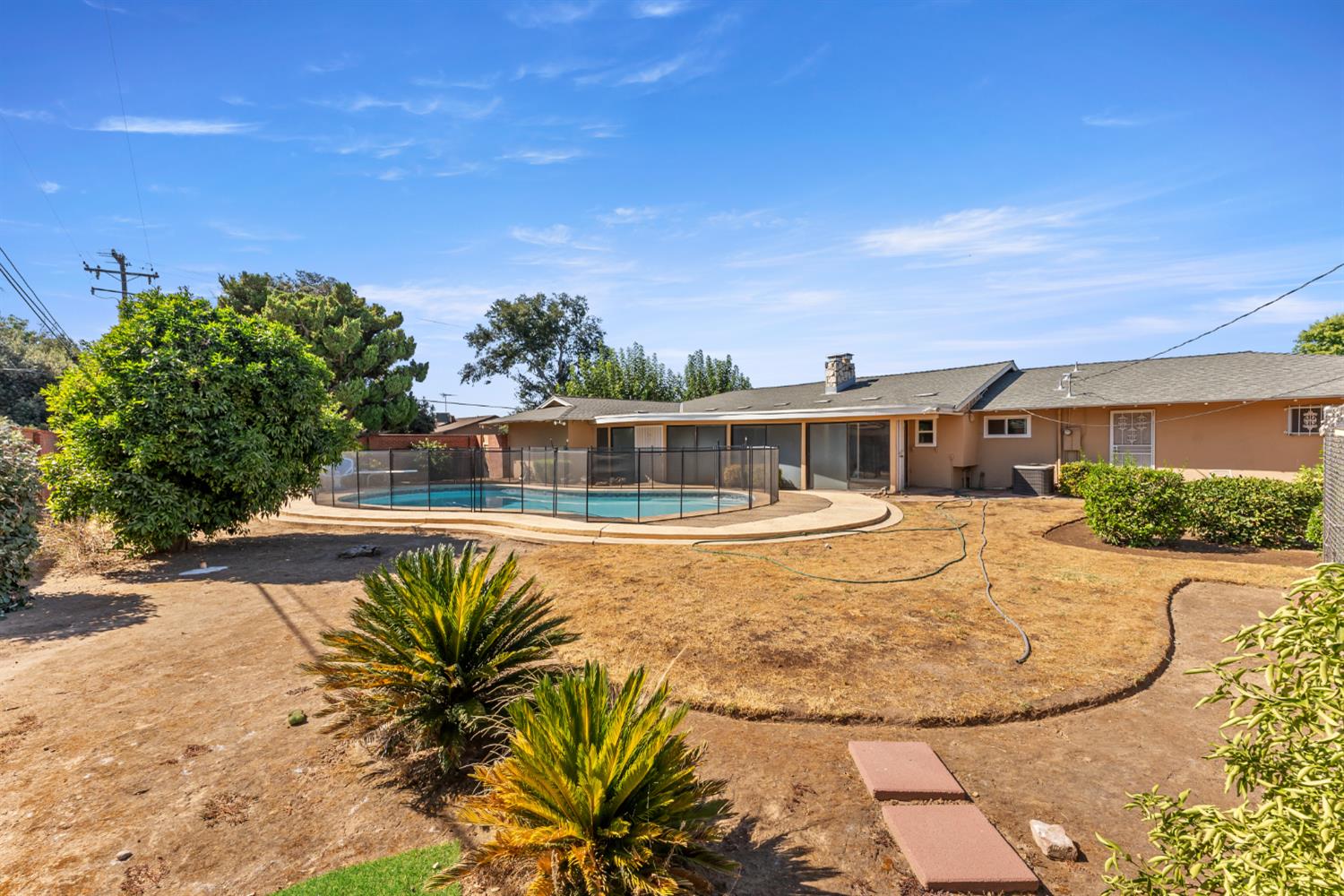 6259 E Liberty Ave, Fresno, CA 93727