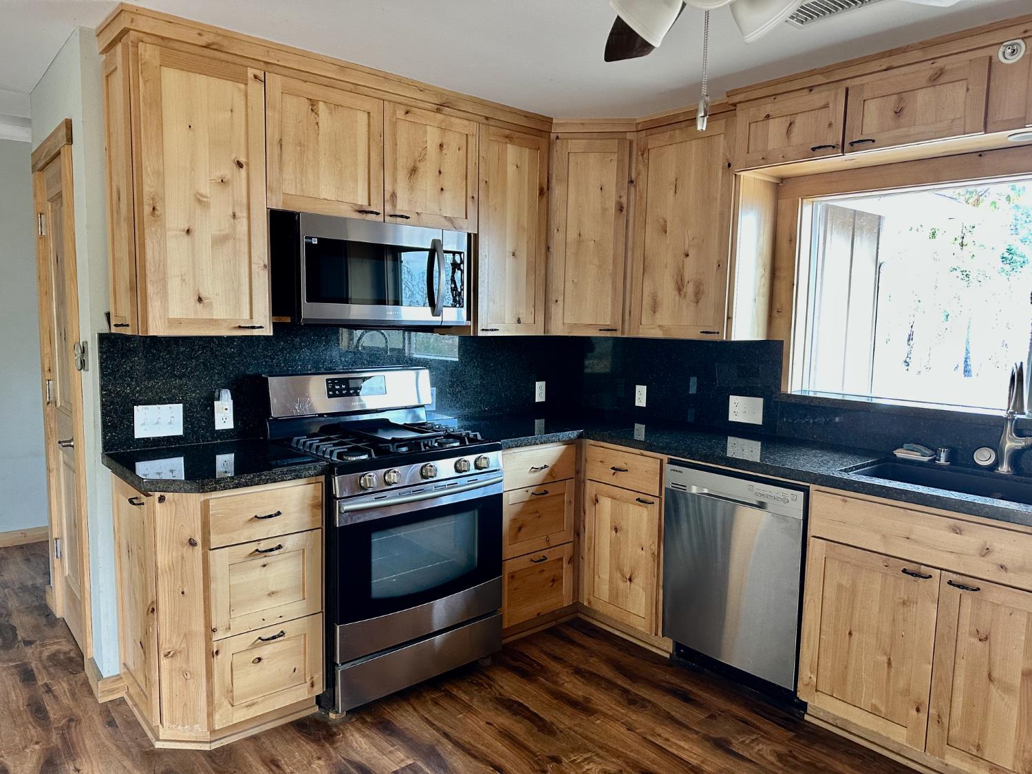 38295 Cressman Rd, Shaver Lake, CA 93664