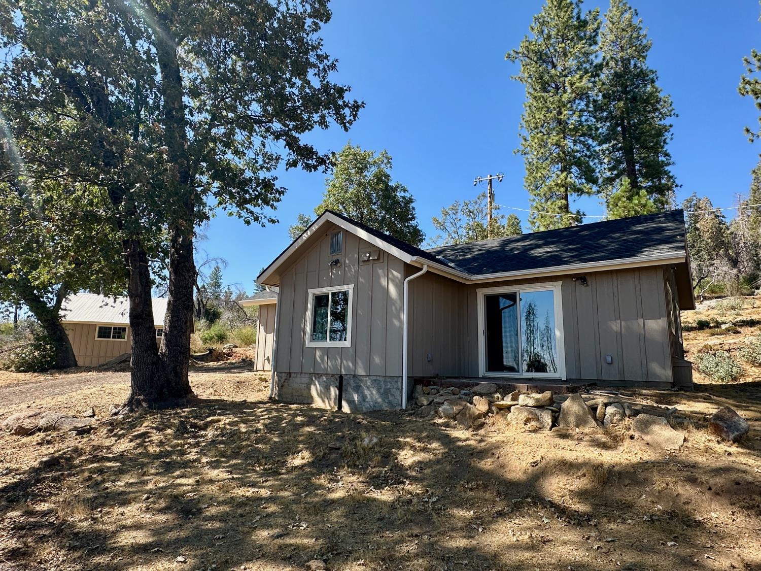 38295 Cressman Rd, Shaver Lake, CA 93664