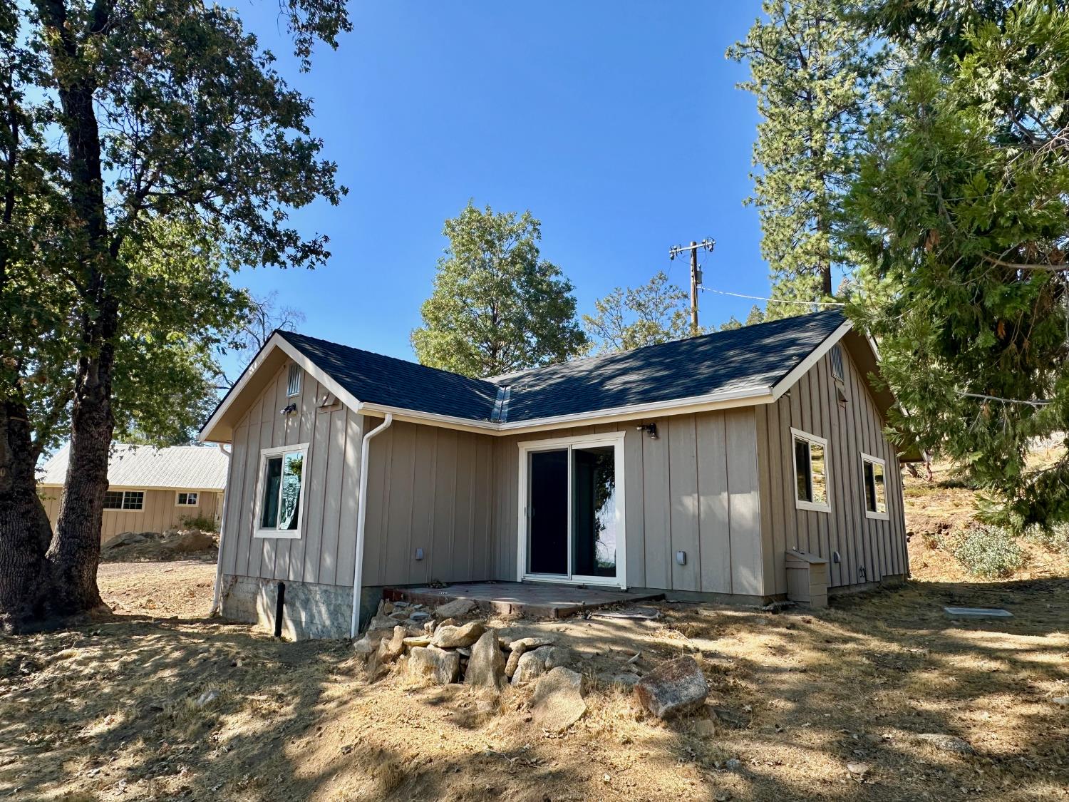 38295 Cressman Rd, Shaver Lake, CA 93664