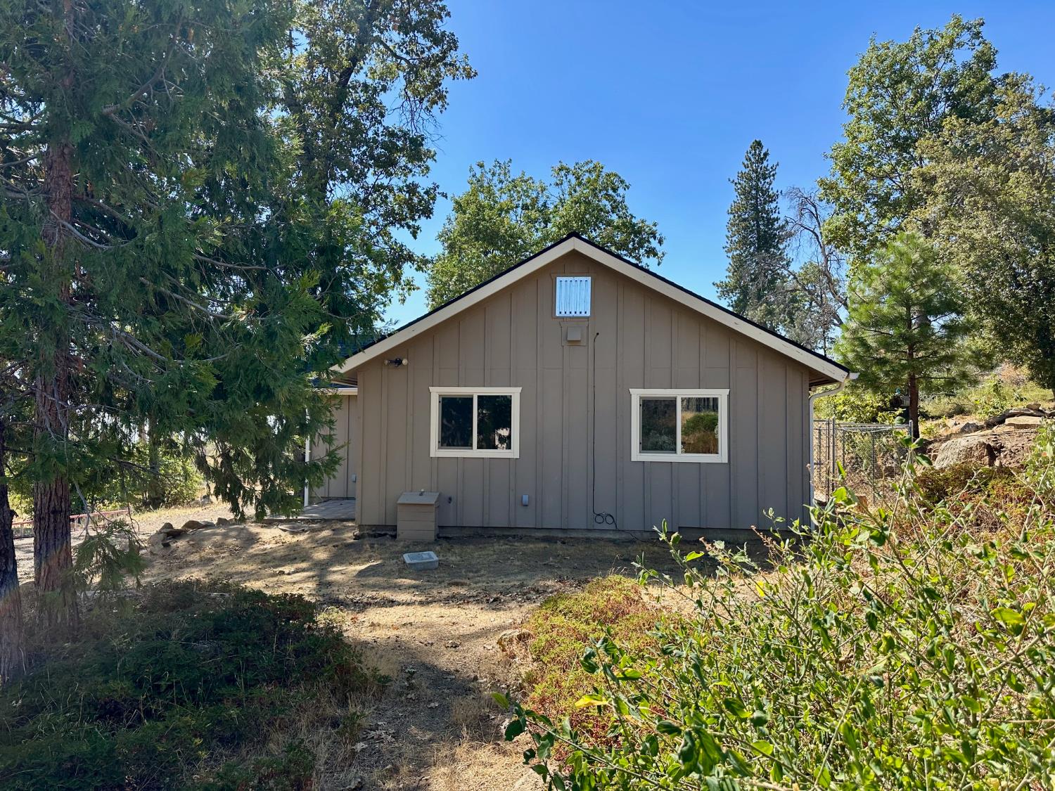 38295 Cressman Rd, Shaver Lake, CA 93664
