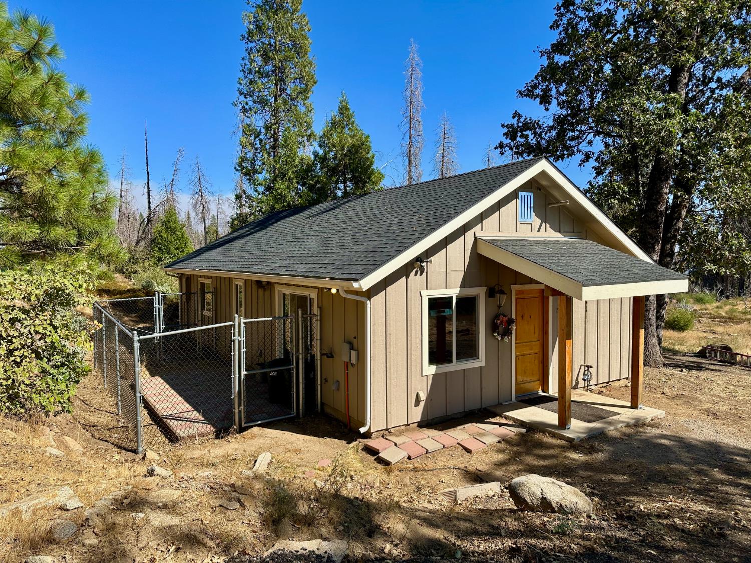 38295 Cressman Rd, Shaver Lake, CA 93664