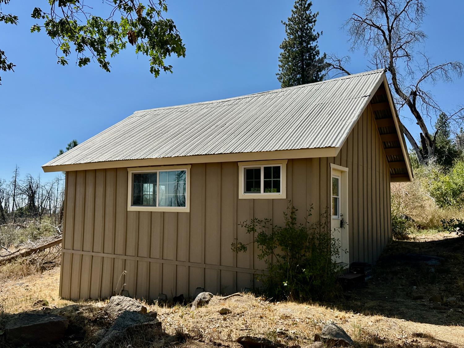 38295 Cressman Rd, Shaver Lake, CA 93664