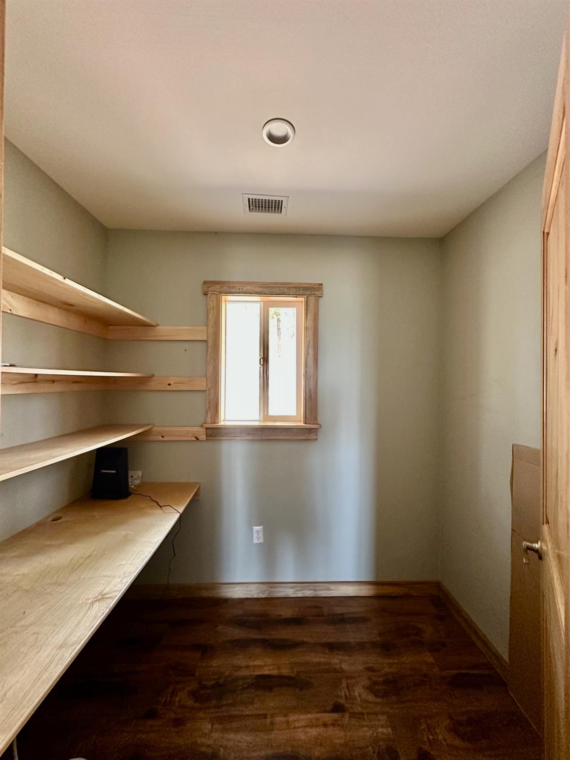 38295 Cressman Rd, Shaver Lake, CA 93664