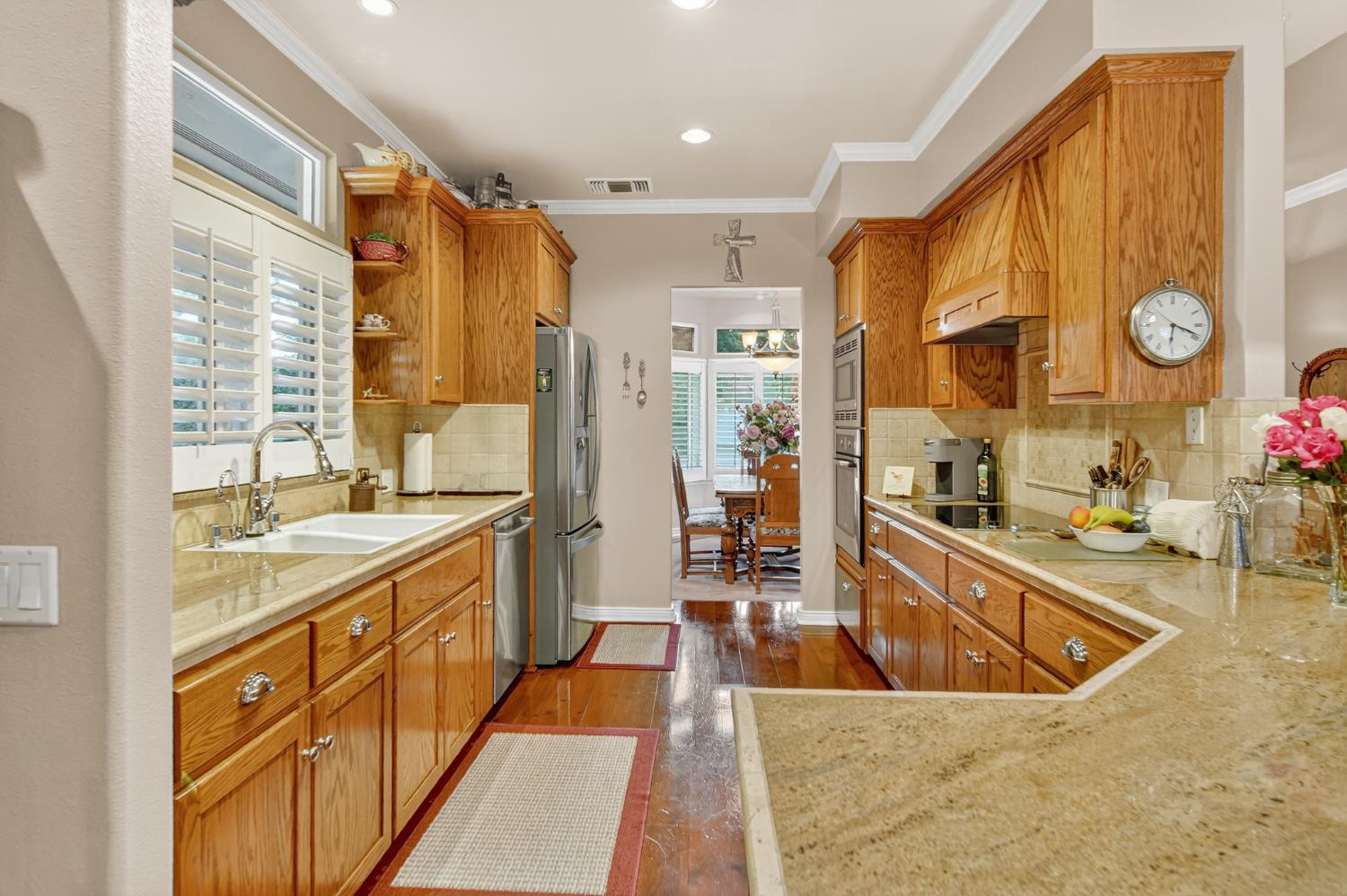 2382 20Th Ave, Kingsburg, CA 93631