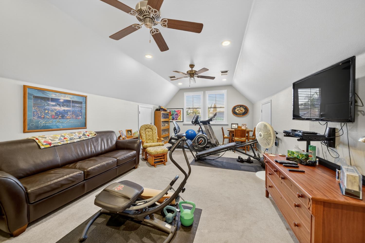 2382 20Th Ave, Kingsburg, CA 93631