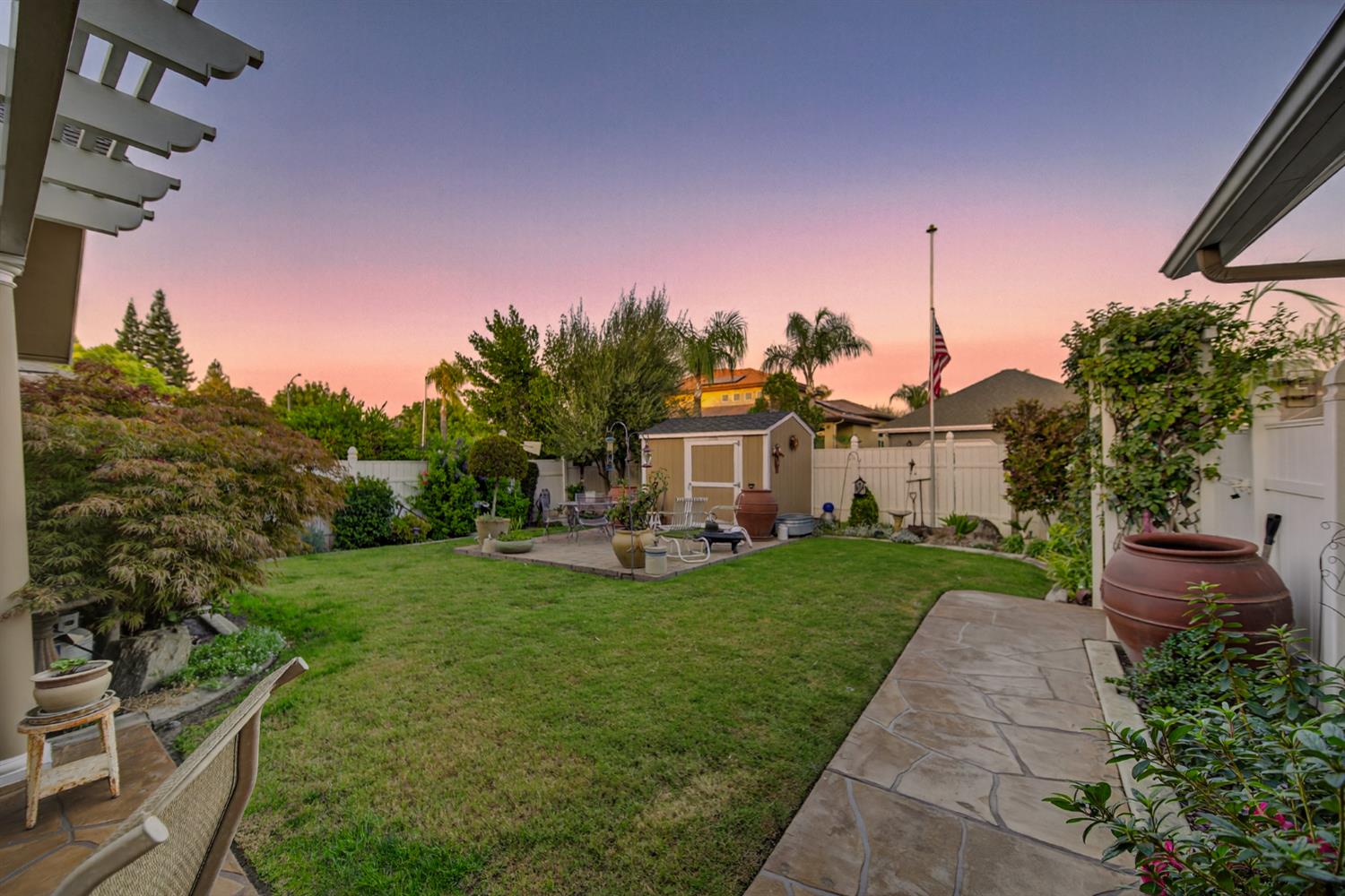 2382 20Th Ave, Kingsburg, CA 93631