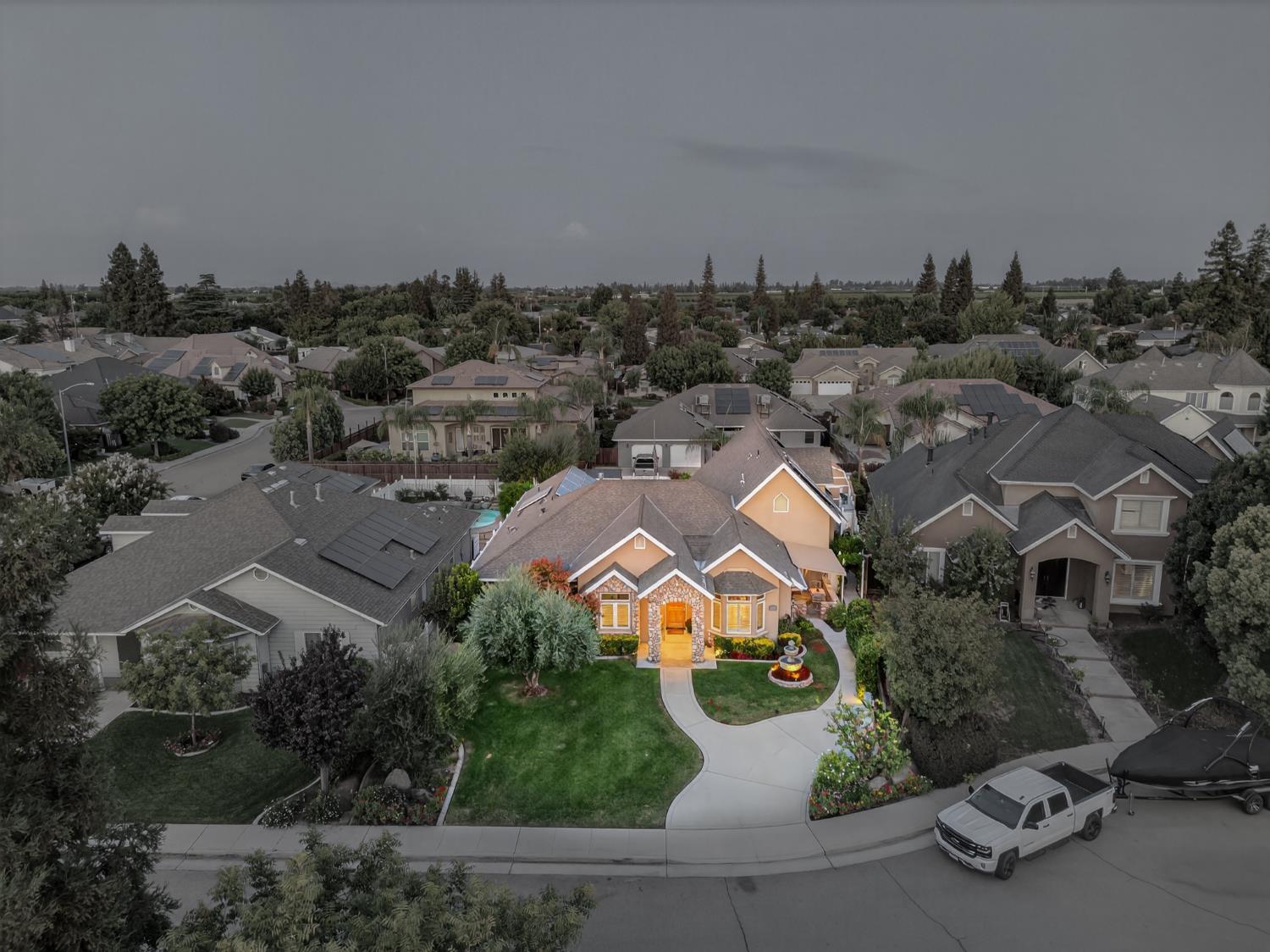 2382 20Th Ave, Kingsburg, CA 93631