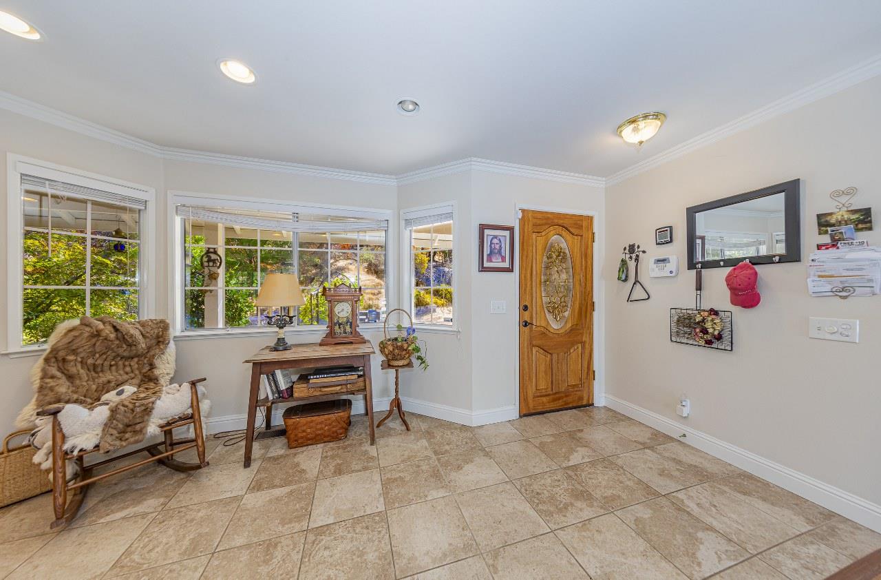 50622 Critter Creek Ln, Oakhurst, CA 93644