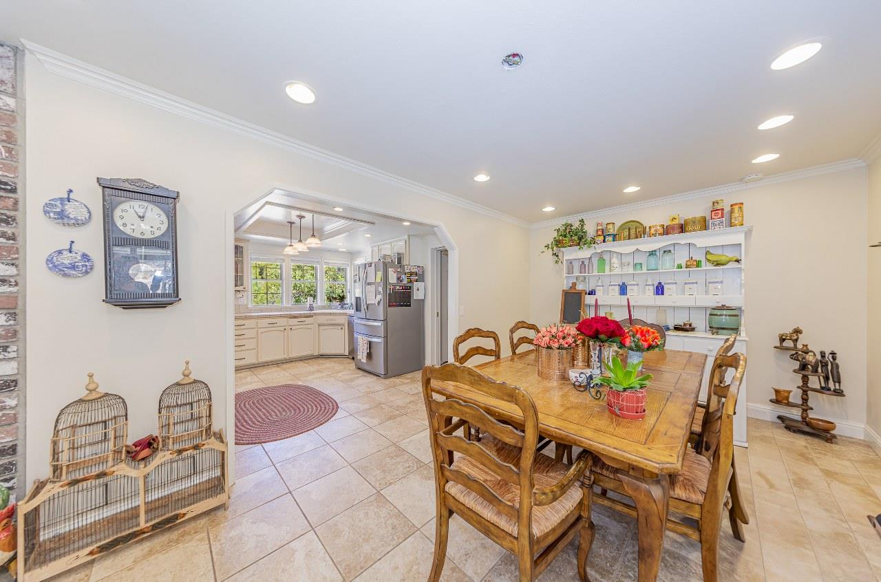 50622 Critter Creek Ln, Oakhurst, CA 93644