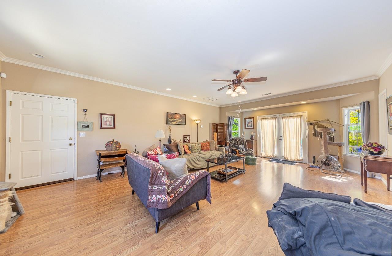 50622 Critter Creek Ln, Oakhurst, CA 93644