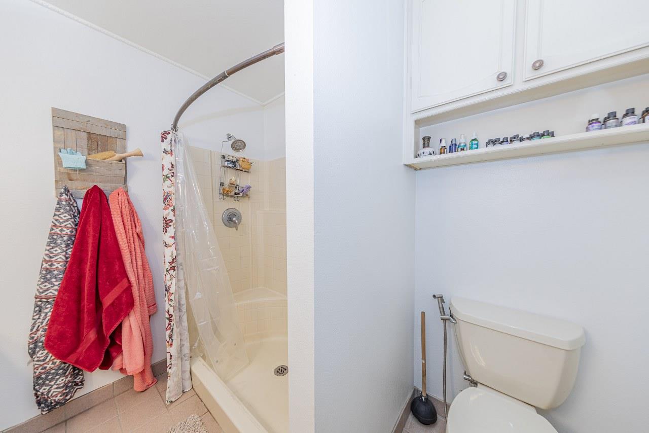 50622 Critter Creek Ln, Oakhurst, CA 93644