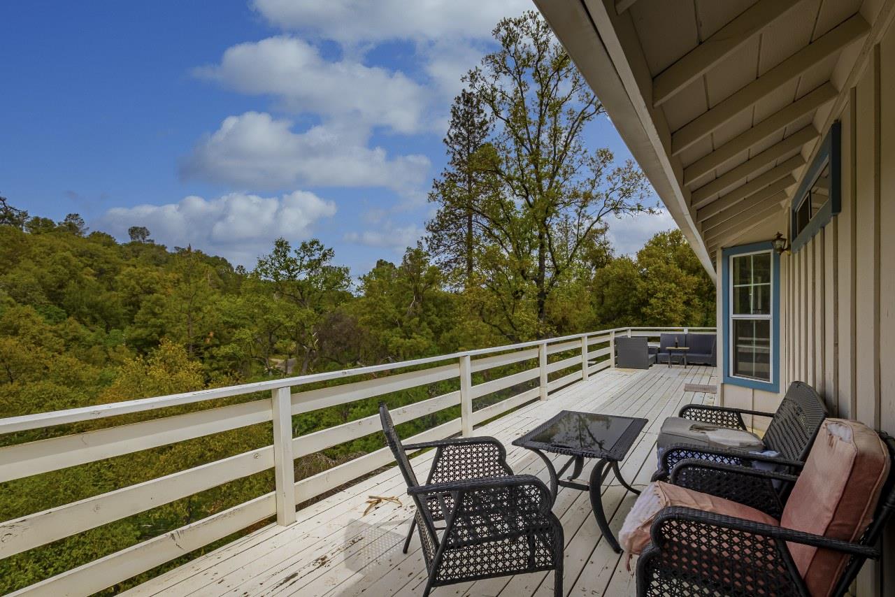 50622 Critter Creek Ln, Oakhurst, CA 93644