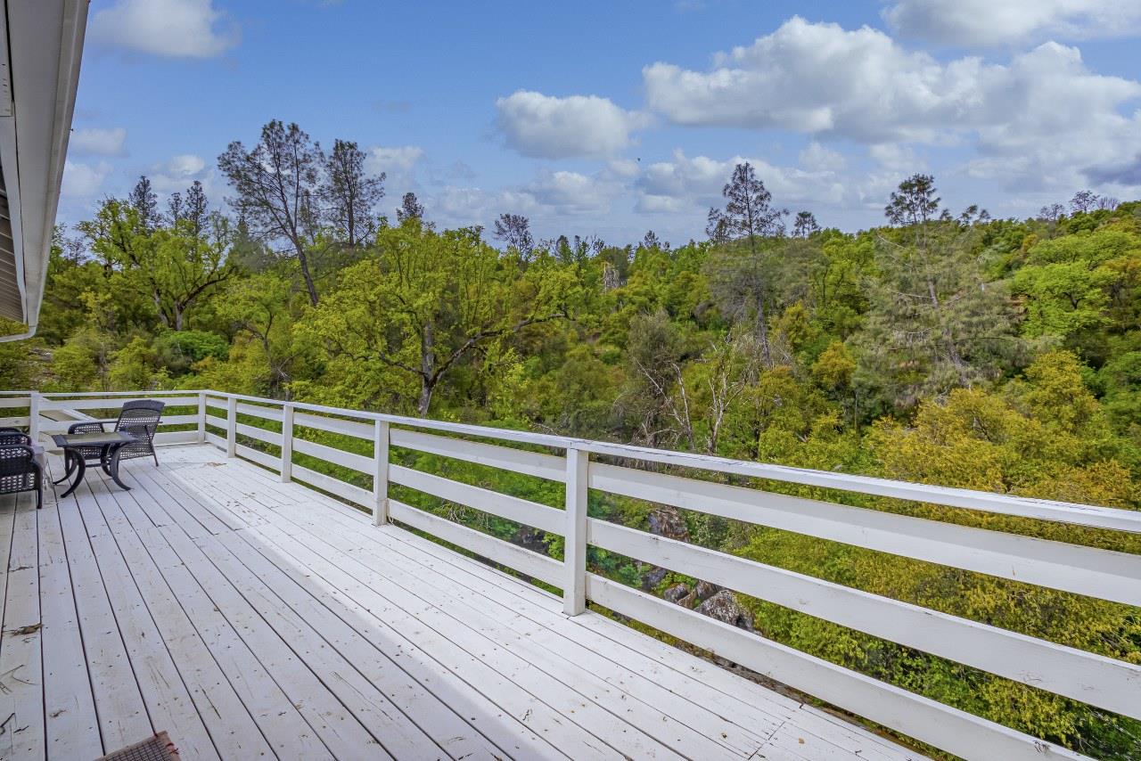 50622 Critter Creek Ln, Oakhurst, CA 93644