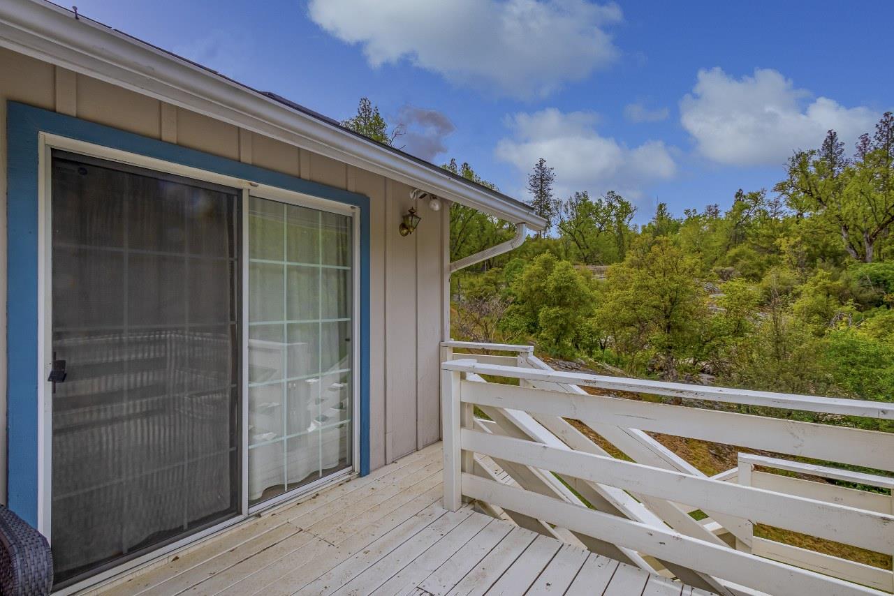 50622 Critter Creek Ln, Oakhurst, CA 93644