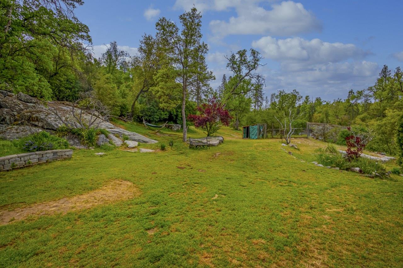 50622 Critter Creek Ln, Oakhurst, CA 93644