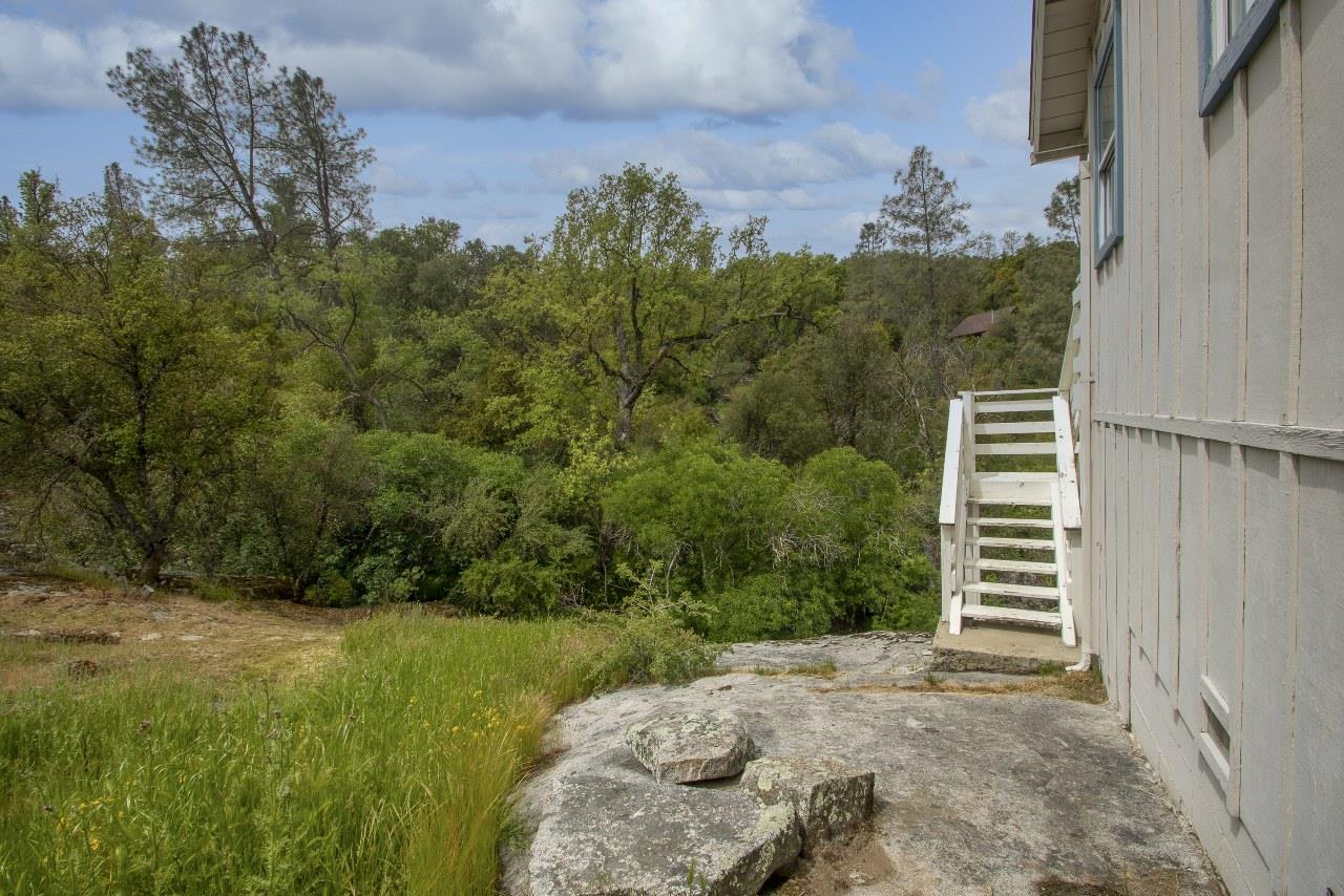 50622 Critter Creek Ln, Oakhurst, CA 93644
