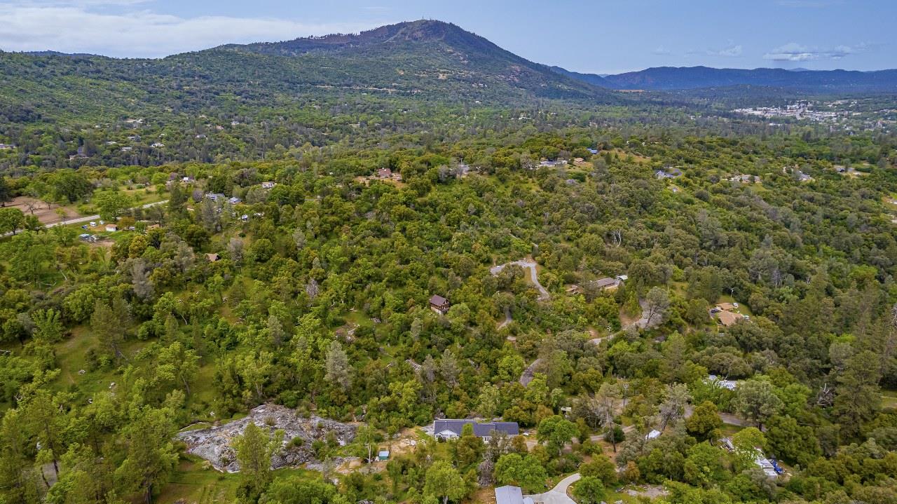 50622 Critter Creek Ln, Oakhurst, CA 93644