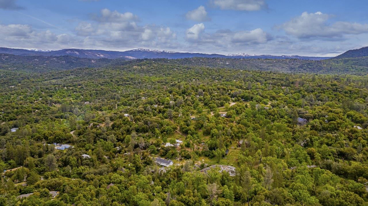 50622 Critter Creek Ln, Oakhurst, CA 93644