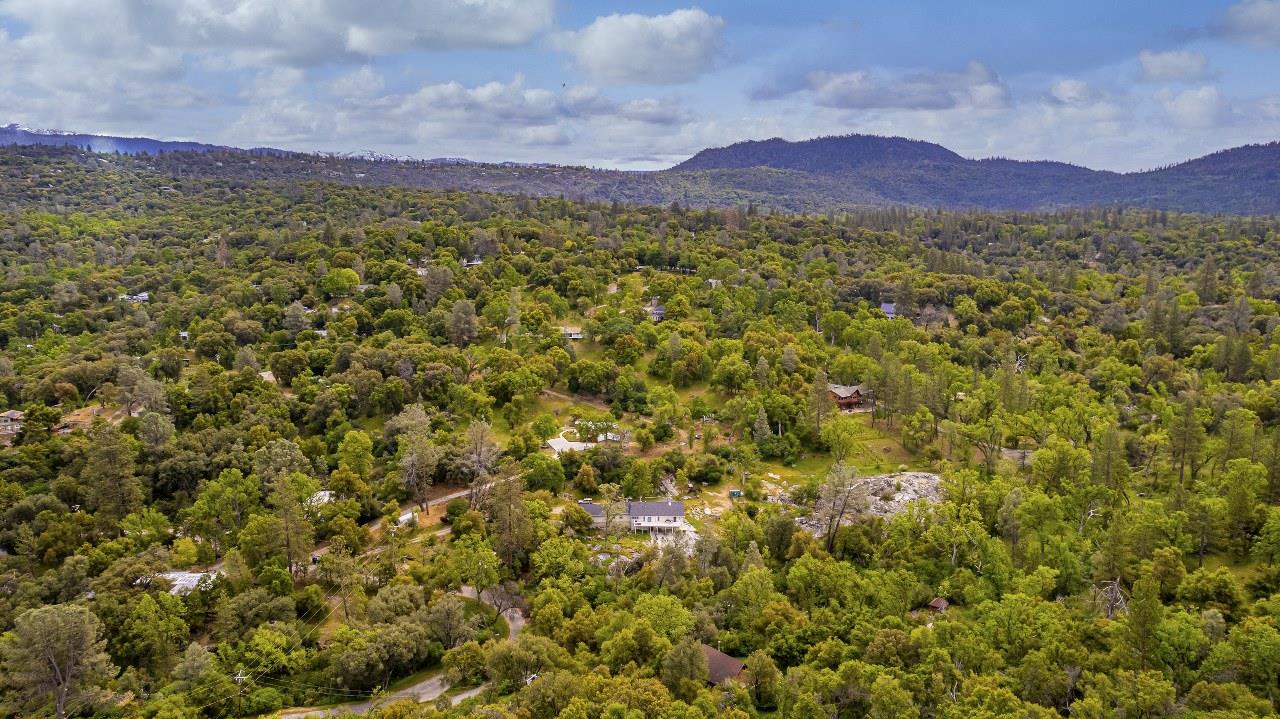 50622 Critter Creek Ln, Oakhurst, CA 93644